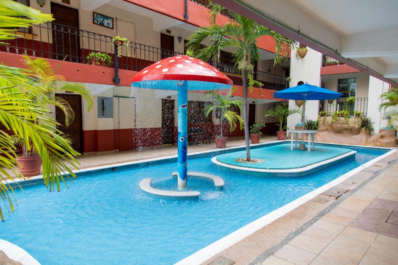 Hotel Hacienda Maria Eugenia 阿卡普尔科 外观 照片